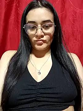 Snapshot of Hanna_Kinsley chatting on December 2024 12:13:01 AM Hanna Kinsley online show from December 2024 12:13:01 AM