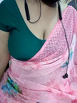 Snapshot of Yours_Radika chatting on December 2024 05:51:01 PM Yours Radika online show from December 2024 05:51:01 PM