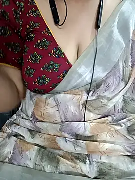 Snapshot of Yours_Radika chatting on January 2025 04:11:02 PM Yours Radika online show from January 2025 04:11:02 PM