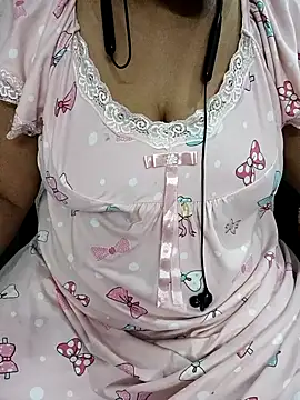 Snapshot of Yours_Radika chatting on February 2025 08:22:02 AM Yours Radika online show from February 2025 08:22:02 AM