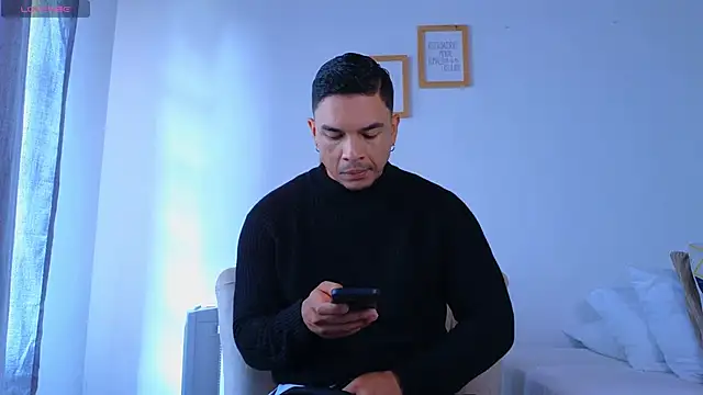 estebandelouis online show from February 2026 01:30:02 PM