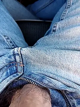 Snapshot of ManuRod1981 chatting on January 2026 01:04:01 PM ManuRod1981 online show from January 2026 01:04:01 PM