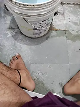 Snapshot of Varun1799 chatting on March 2025 06:29:01 AM Varun1799 online show from March 2025 06:29:01 AM