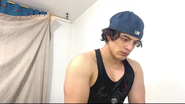 Snapshot of logan_x3 chatting on June 2026 04:28:01 AM logan x3 online show from June 2026 04:28:01 AM