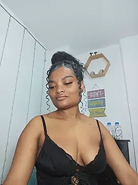 gianna smith online show from July 2026 02:47:01 AM