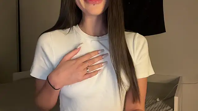 ur molly online show from September 2025 04:07:02 PM