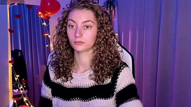 lady curls online show from February 2025 11:32:02 PM