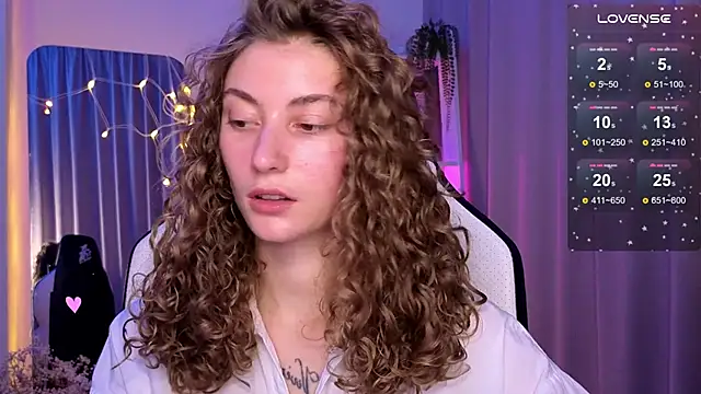 lady curls online show from March 2025 11:50:02 PM