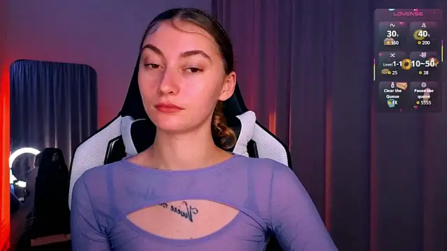 lady curls online show from October 2025 10:12:02 PM