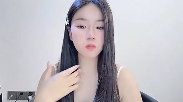 chloe-01 online show from December 2025 03:38:02 AM