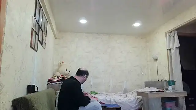 AgnichBan online show from January 2025 05:58:02 AM