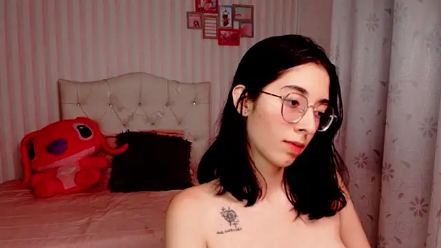 Snapshot of brooklove_doll chatting on January 2025 05:26:02 AM brooklove doll online show from January 2025 05:26:02 AM