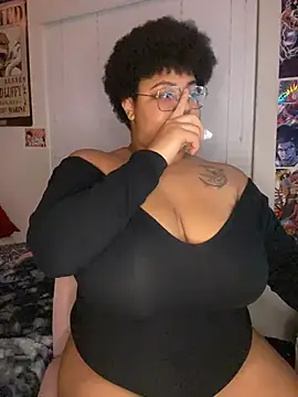 Snapshot of Ectorius chatting on November 2025 12:20:01 AM Ectorius online show from November 2025 12:20:01 AM