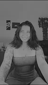 Pauilina online show from April 2026 08:48:01 PM