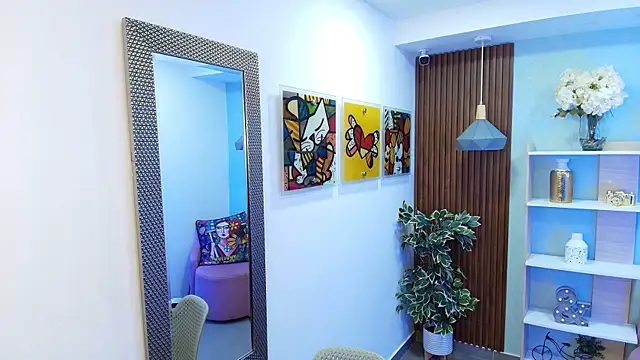 Dalila Sky online show from October 2025 06:02:01 PM