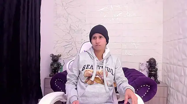 Im Milan Rs online show from February 2025 12:05:01 AM