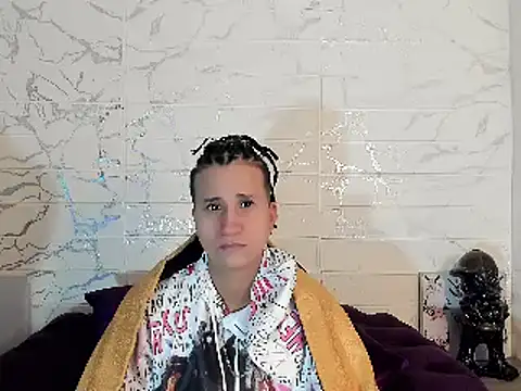 Im Milan Rs online show from February 2025 07:15:02 AM