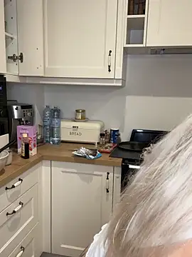 Snapshot of carlaaa chatting on September 2025 08:19:01 PM carlaaa online show from September 2025 08:19:01 PM