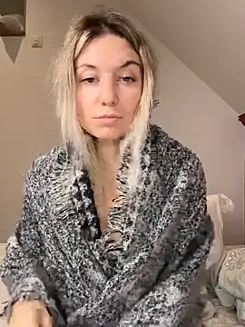 Snapshot of carlaaa chatting on November 2025 07:48:02 PM carlaaa online show from November 2025 07:48:02 PM