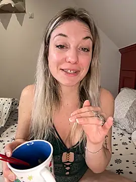 carlaaa online show from February 2026 09:08:01 PM