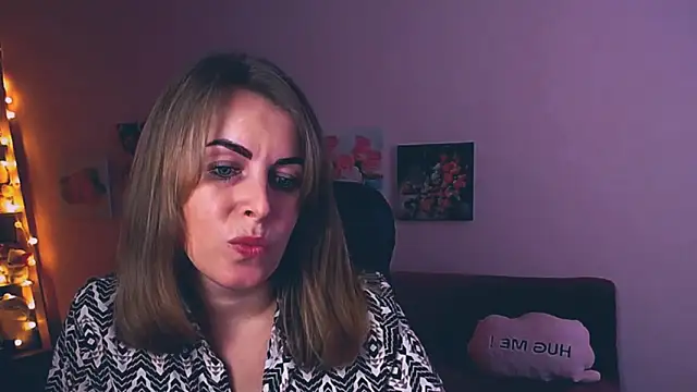 Hot Milady online show from January 2025 07:39:02 AM