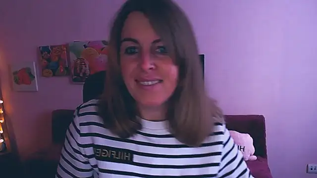 Hot Milady online show from February 2025 08:09:01 AM