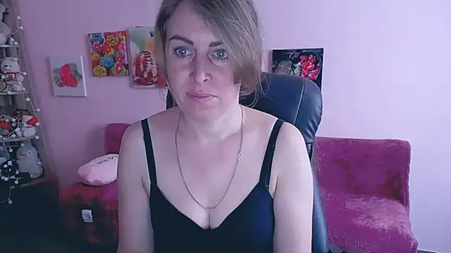 Hot Milady online show from March 2025 07:20:01 AM