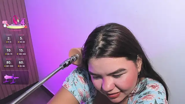 klhoe boobs online show from June 2026 04:11:01 AM