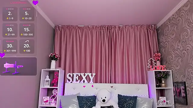 Snapshot of KattyPeachX chatting on February 2025 04:40:02 AM KattyPeachX online show from February 2025 04:40:02 AM