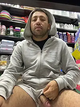 JuanZapata33 online show from February 2026 10:25:02 PM