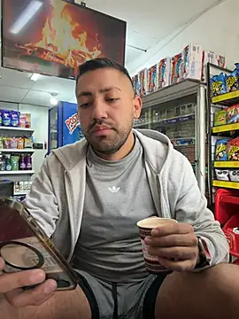 Snapshot of JuanZapata33 chatting on July 2026 01:49:01 PM JuanZapata33 online show from July 2026 01:49:01 PM