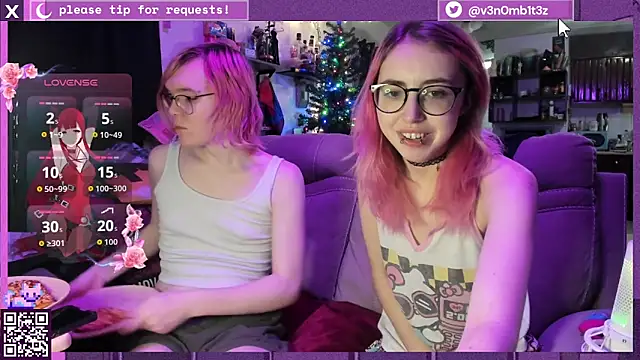 Snapshot of v3n0mb1t3z chatting on December 2025 10:50:01 PM v3n0mb1t3z online show from December 2025 10:50:01 PM