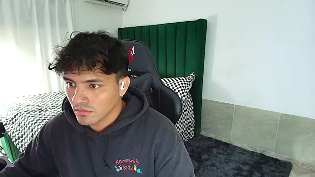 man dur07 online show from February 2026 02:53:01 AM