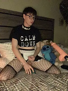 YourFavTwinkie online show from January 2025 10:43:01 AM