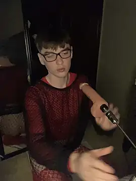 YourFavTwinkie online show from February 2025 07:24:02 AM