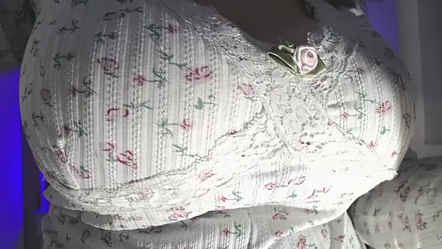 kittyhouse hs online show from March 2026 11:20:01 PM