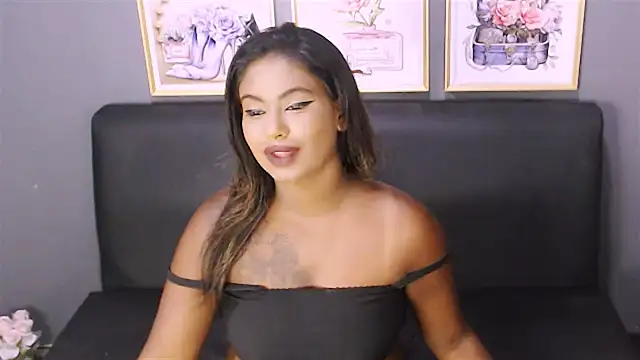 Snapshot of Littleindianmilf chatting on January 2025 08:45:01 AM Littleindianmilf online show from January 2025 08:45:01 AM