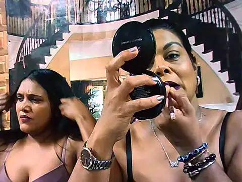 indianCherryPie online show from October 2025 06:47:01 AM