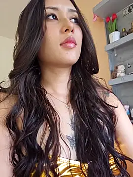 Selena blake online show from April 2026 07:00:02 PM