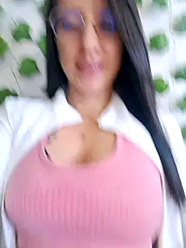 Snapshot of VALERY-03_ chatting on October 2025 12:05:02 PM VALERY-03 online show from October 2025 12:05:02 PM