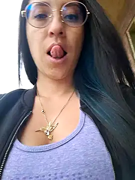 Snapshot of VALERY-03_ chatting on November 2025 12:05:02 PM VALERY-03 online show from November 2025 12:05:02 PM