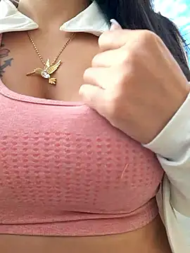 Snapshot of VALERY-03_ chatting on November 2025 12:17:01 PM VALERY-03 online show from November 2025 12:17:01 PM