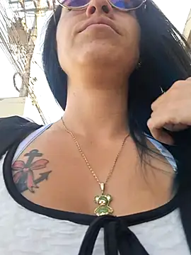 Snapshot of VALERY-03_ chatting on December 2025 12:10:01 PM VALERY-03 online show from December 2025 12:10:01 PM