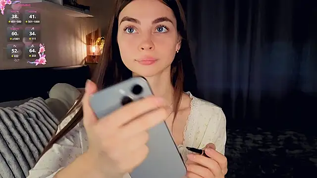 MaryJacksoon online show from October 2025 07:53:02 AM