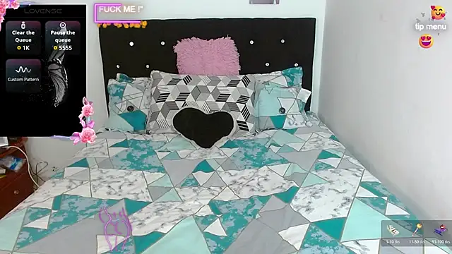 giuliana andrade online show from November 2025 02:13:01 AM