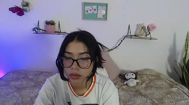 AmberJeong online show from January 2025 02:11:02 AM