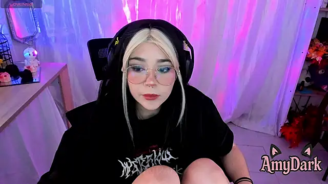 Snapshot of _AmyDark chatting on January 2026 04:01:01 PM AmyDark online show from January 2026 04:01:01 PM