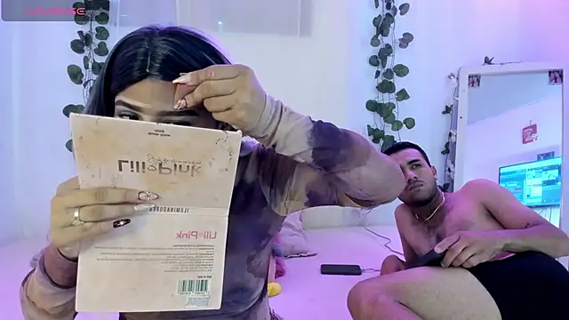 Snapshot of catalina_and_roger chatting on October 2025 12:28:01 PM catalina and roger online show from October 2025 12:28:01 PM