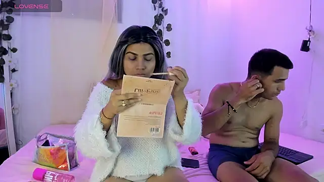 Snapshot of catalina_and_roger chatting on October 2025 12:17:02 PM catalina and roger online show from October 2025 12:17:02 PM