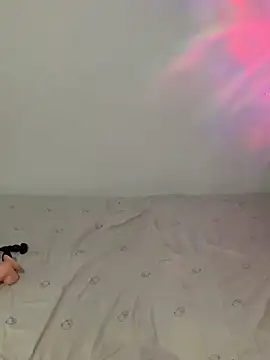 Jeroliee viyana online show from December 2024 04:16:02 AM